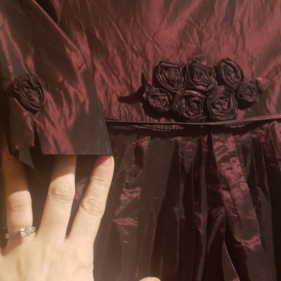 Neiman Marcus Helena Taffeta sleeve holiday dress - Picture 3 of 6